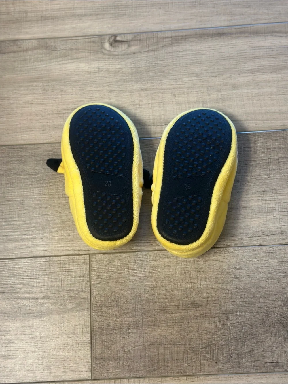 Kid’s Pikachu slippers in size 10.5